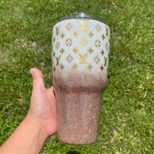 *SOLD* Tumbler 30 ounce